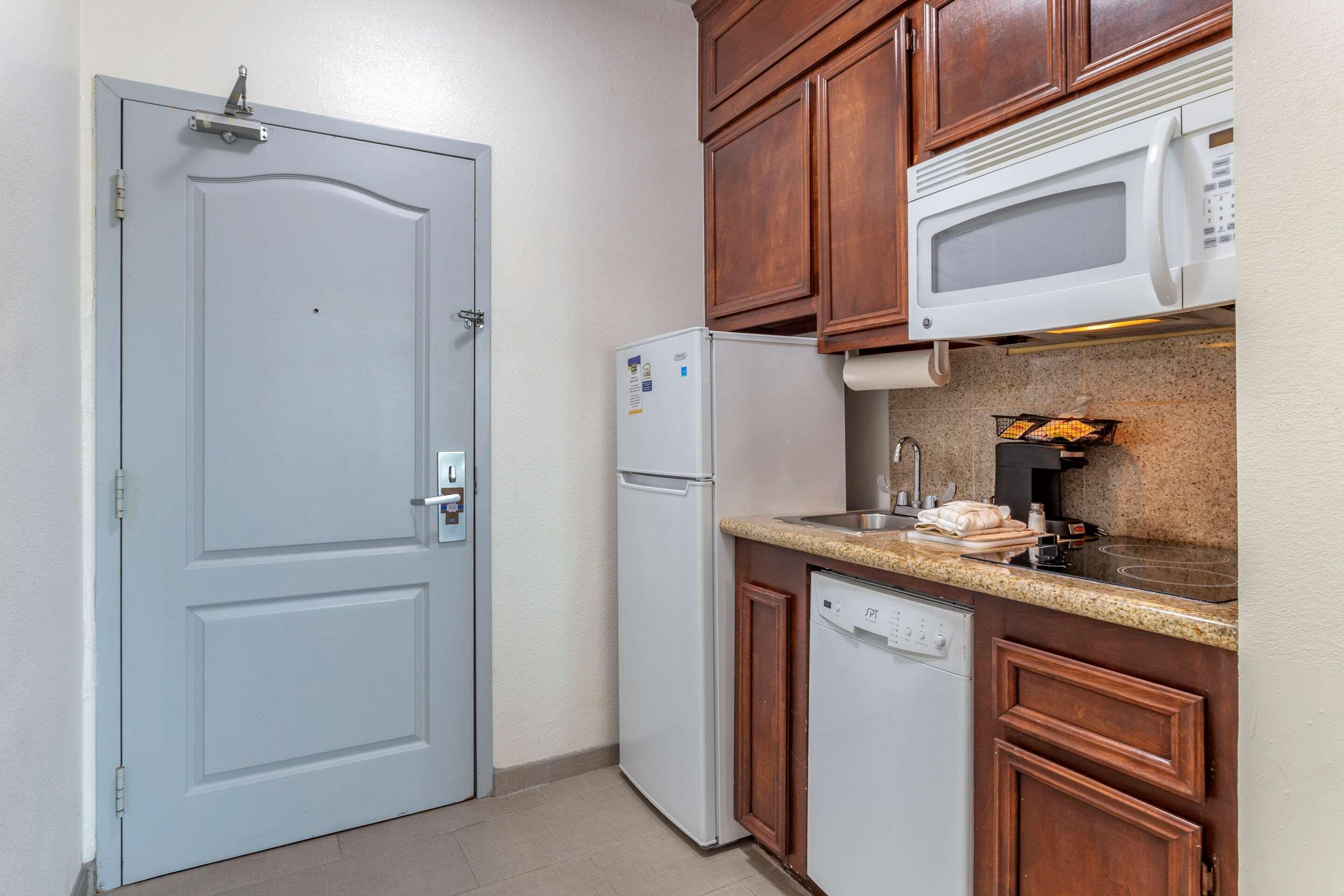 Mainstay Suites Port Arthur - Beaumont South מראה חיצוני תמונה